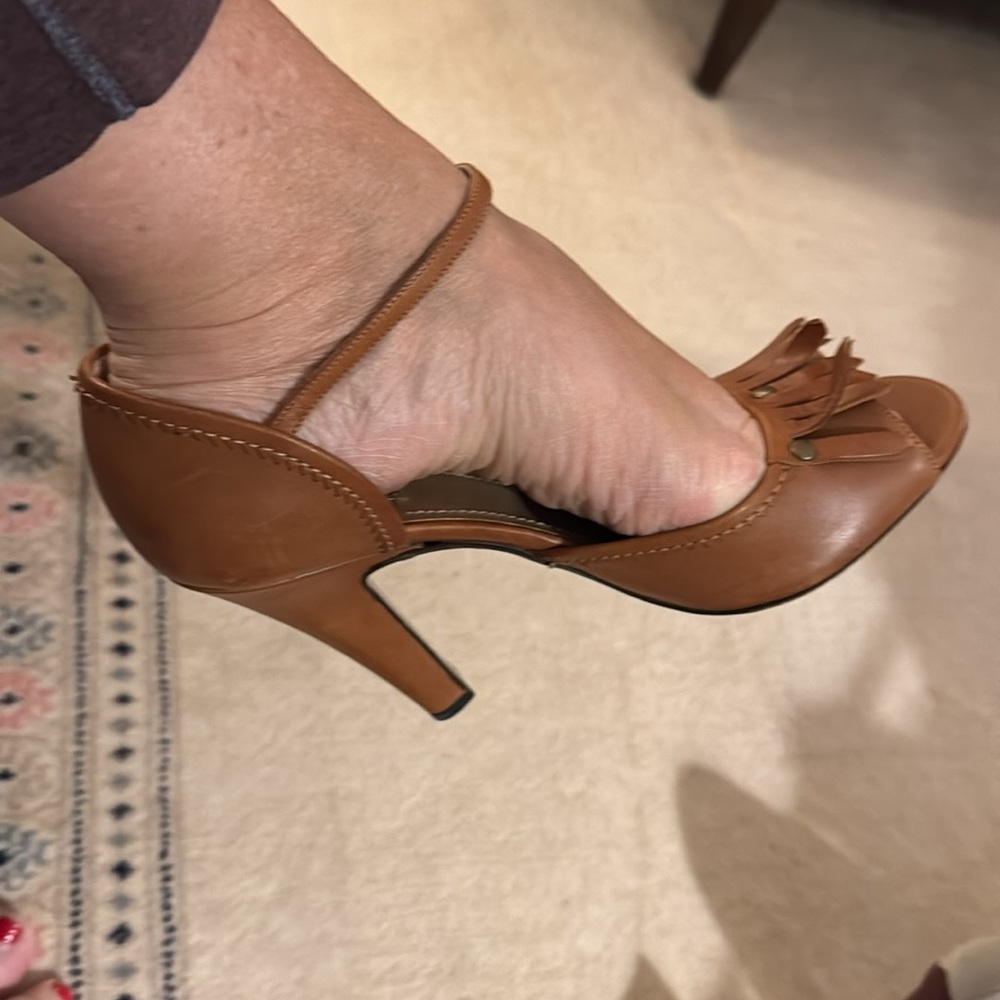 Brown Leather Burberry Women's Heels - Picture 6 of 8